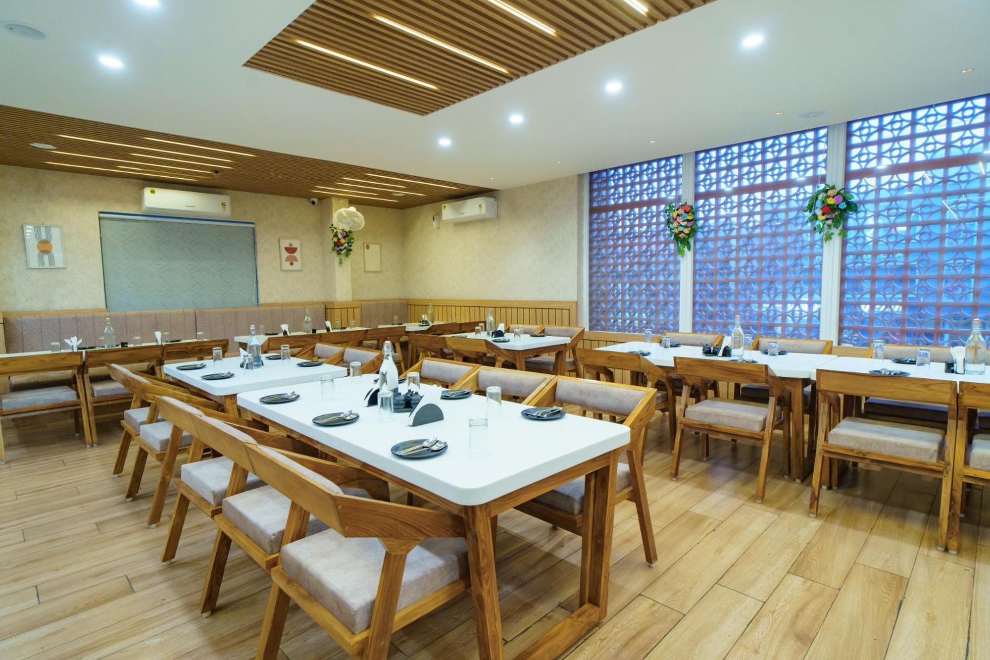 Satyabhama Inn Pathara Exterior photo