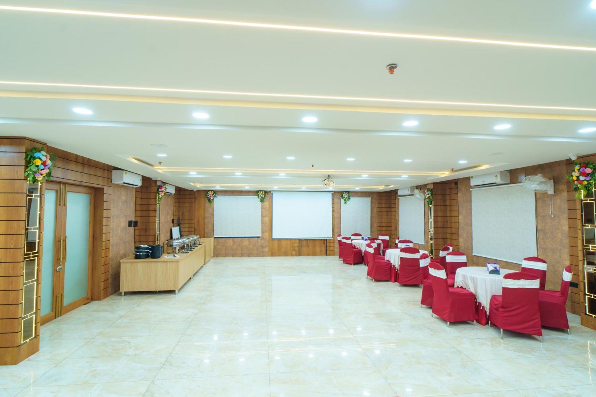 Satyabhama Inn Pathara Exterior photo